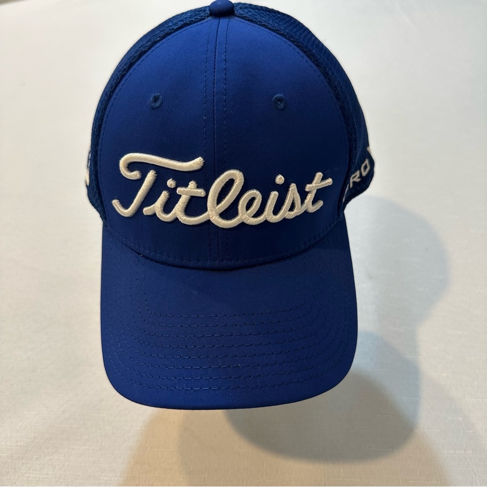 Titleist Pro V1 Blue Golf Hat S/M